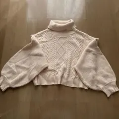 ケーブルニット