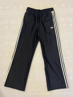 adidas アディダス トラックパンツ　M