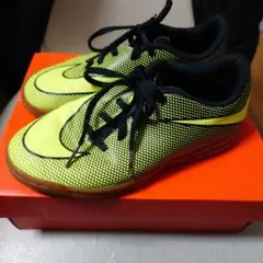 NIKE フットサルシューズ ブラック イエロー⬛️size27cm - メルカリ