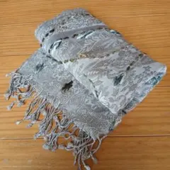 ストール(ライトグレー・ボタニカル柄)