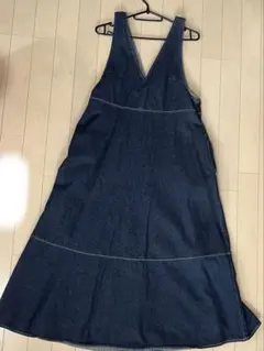 GUジーユー　Vネック ジャンバースカートステッチデザイン　ネイビー系 L