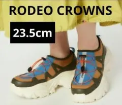 RODEO CROWNS 厚底スニーカー 23.5cmのサムネイル