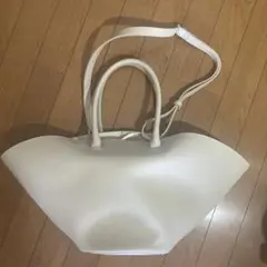 合皮風　ベージュバッグのサムネイル