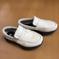 PUMA 厚底 ローファー　24cmのサムネイル