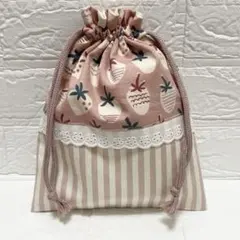 ハンドメイド⭐︎給食袋　巾着袋 イチゴ柄×ピンクストライプ×レース