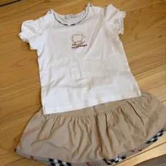 Burberry 白Tシャツとベージュスカート 90cm