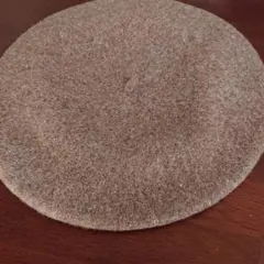 ウールのベレー帽