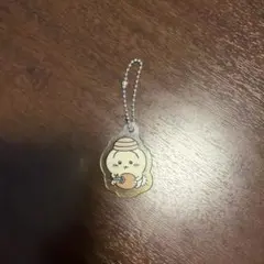 ちいかわ うさぎ　アクリルキーホルダー どんぐり