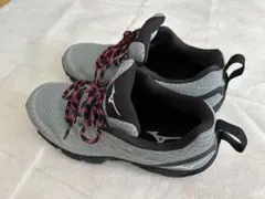 MIZUNO レディース ウエーブガゼル 2 ゴアテックス 防水のサムネイル