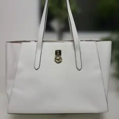 Item thumbnail for item cc670ff9-4e80-4fa4-b844-36cda5392b39