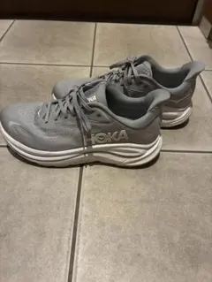 【美品】ホカ HOKA クリフトン10 STELLAR GREY27.5cmのサムネイル