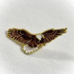 イーグルC ピンバッジ 鷲 ワシ ブローチ 飛翔 ブラウン ラペルピン