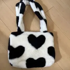 牛柄バック　もふもふ　かわいい　韓国風　未使用　値下げ中