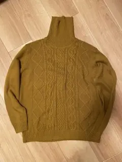 GU ジーユー ケーブルニット タートルネック セーター L からし色