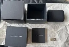 MARC JACOBS 腕時計 空箱 ケース コマ付き 純正 ボックス 保存箱のサムネイル