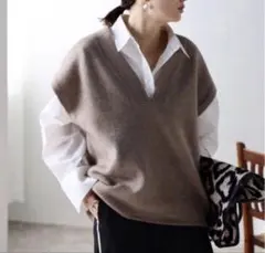 BONJOUR SAGAN ディープVネックニットベスト　モカ