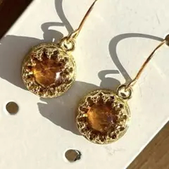 西ドイツ製ヴィンテージ ガラスカボションの小さなピアスorイヤリング　ゴールド