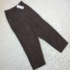 ​【新品タグ付】アズールバイマウジー センタープレス タックワイドパンツ M 茶のサムネイル