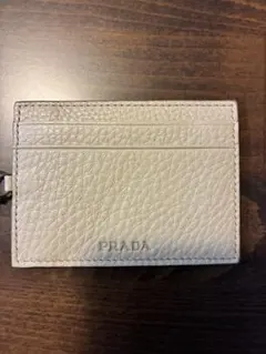 PRADA カードケース パスケース ベージュ