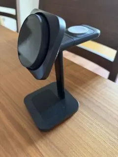 ESR 3-in-1 Magnetic Charging Station