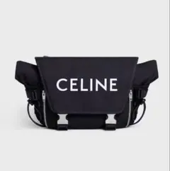 セリーヌミディアム トレッキングメッセンジャープリント入りナイロン