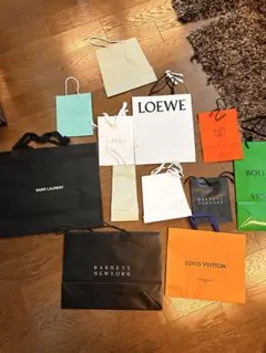 ハイブランドのショッパー（紙袋）まとめ売り