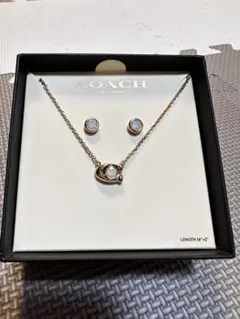 新品未使用COACH ネックレス＆ピアスセット