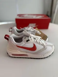 新品未使用NIKE Air Max Dawnホワイト/マンタオレンジ 24 cm