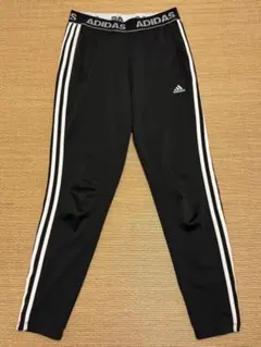 ブラック ワイドパンツ