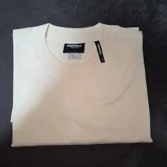 y*u様 ESSENTIALS クルーネック Tシャツ クリーム