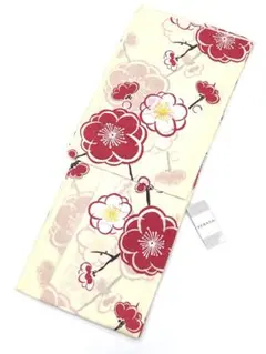☆新品未使用☆女性用アイボリー系花模様Ｂ級品汚れ有り浴衣　綿　フリーサイズ