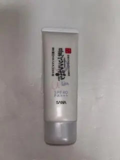 豆乳イソフラボン　下地　SANA ウィンクルUVエッセンス SPF40 PA++