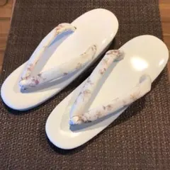 Item thumbnail for item 0eaf9c51-acfc-4239-ad0c-ee2f5d060b5e