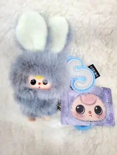 baby three イニシャルチャーム【S】スーパーミニバニー