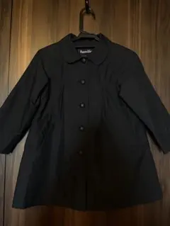 美品【100サイズ】familiar 紺色　ボタン付きコート お受験