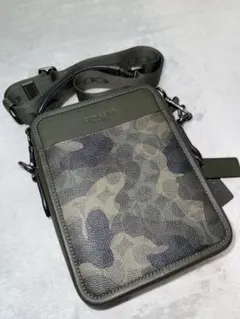COACH カモフラージュ柄 ショルダーバッグのサムネイル