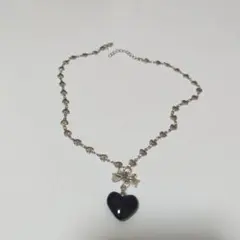 ハート型黒ペンダントネックレス