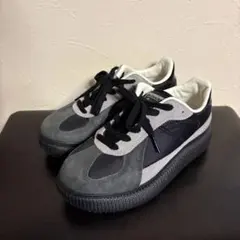 2025年最新】onitsuka tiger delecityの人気アイテム - メルカリ