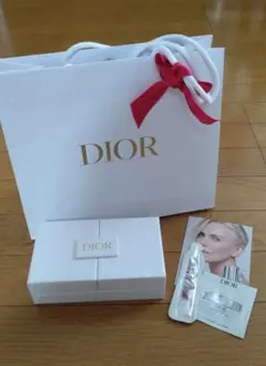 Dior クリスタル会員 バースデーギフト　ジャドール香水セット