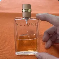 CHANELアリュール　ALLUREオードゥトワレ50ml 残量半分ほど