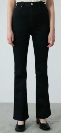 MOUSSY HW Rebirth FLAREブラック ブーツカットデニム24