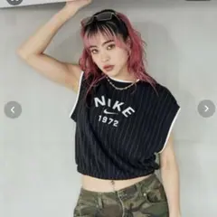 NIKE ナイキ クロップド タンクトップ ブラック