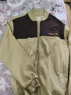 adidas トラックジャケット ベージュ ブラウンのサムネイル