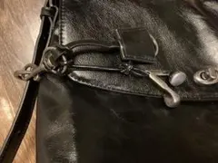ZARA イヤホンモチーフ キーホルダー