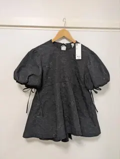 [タグ付き新品未使用]　GU rokh バルーンスリーブチュニック ブラックXSのサムネイル