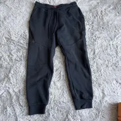 Nike 黒 ジョガーパンツ Mサイズ