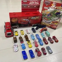 カーズ　トミカ　29点まとめ売り　24台収納マックトレーラーのサムネイル