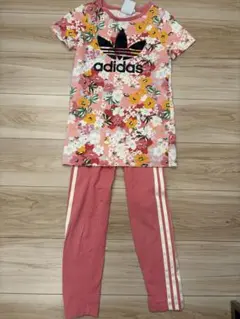 adidas アディダス　130 キッズ　ジュニア　女の子　セットアップ　2枚