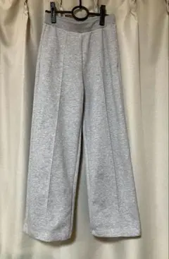UNIQLO Cシリーズ グレー ワイドパンツ