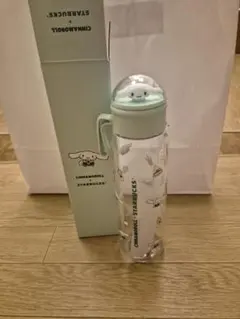 海外限定】スタバ×シナモロール 特大ウォーターボトル 箱付 サンリオ 